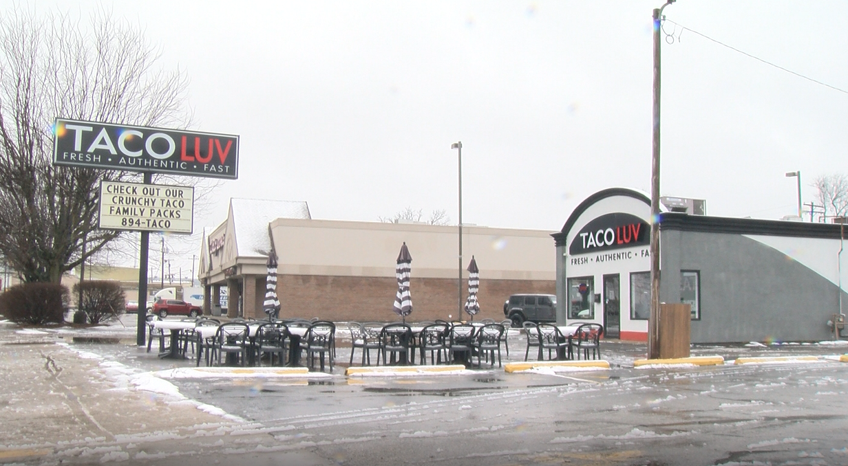 Local restaurant feeds the homeless